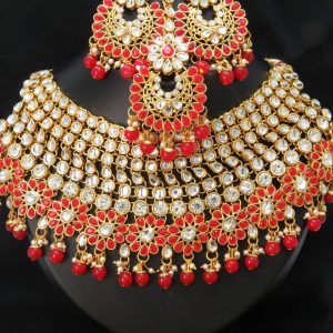Indian bridal Kundan choker set with earnings and tikka